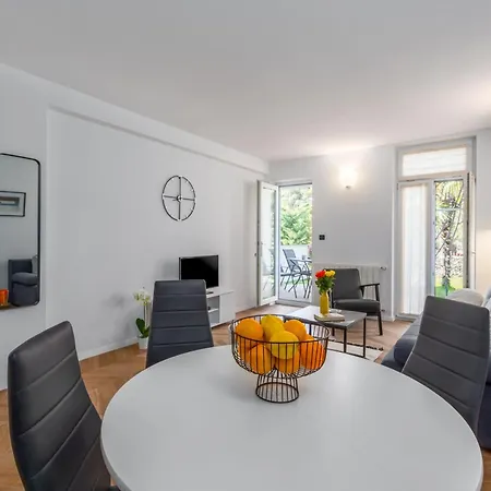 Apartment Mima In Mit Garten In Strandnaehe